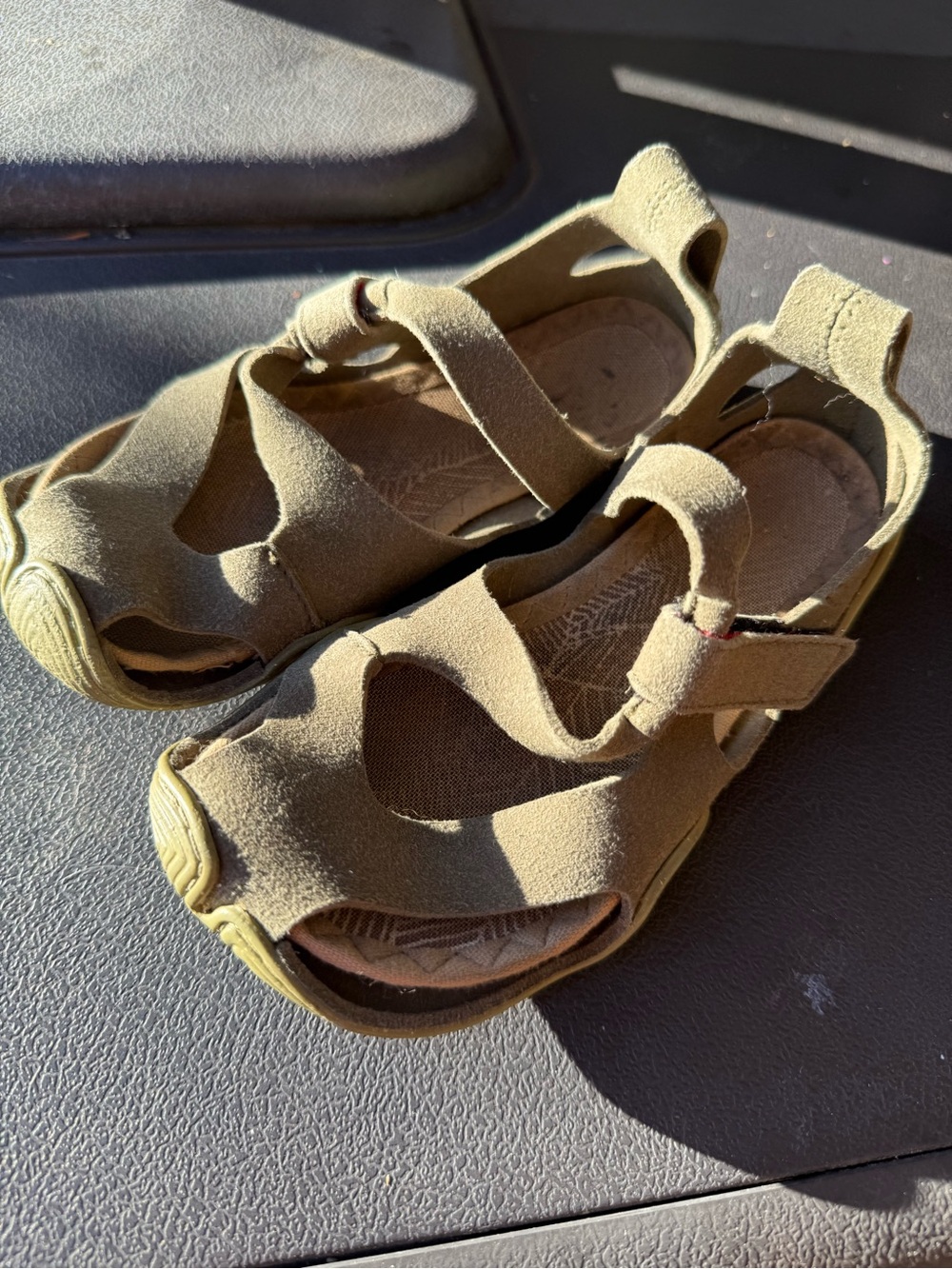 WILDLING BAREFOOT Strap Shoes - breathable with velcro close